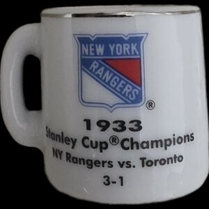 White Ceramic Stanley Cup Champions Mini Mug 1933 New York Rangers
